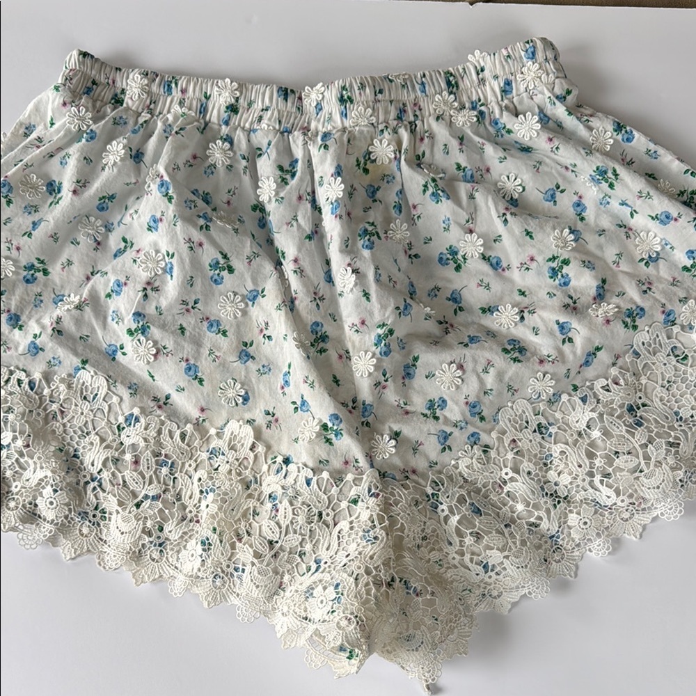 For Love and Lemons Muna Floral Embroidered Lace Pull on Cover Up Shorts Size‎ L - Picture 11 of 13
